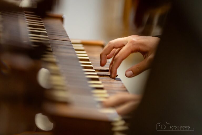 „Cantantibus Organis” – muzyczna podróż przez stulecia